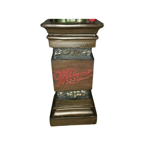 PILGRIM Woman Carrying Turkey Platter 12" Tall 'WELCOME'  Thanksgiving Statue - Picture 3 of 8